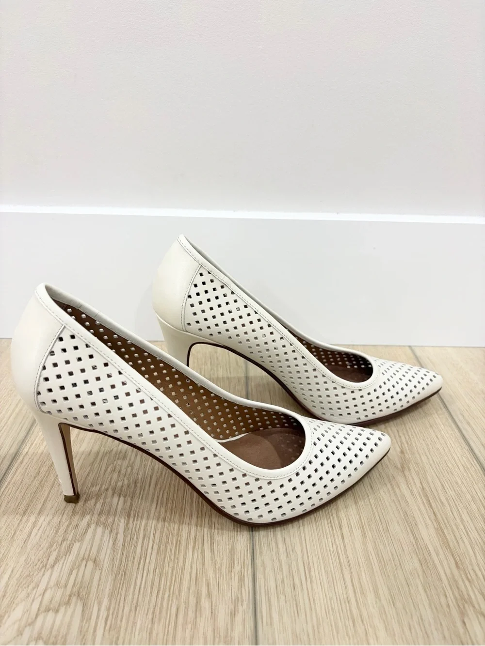 Halogen Cocktail Party Feminine Trendy Women’s White Perforated High Heel Pump